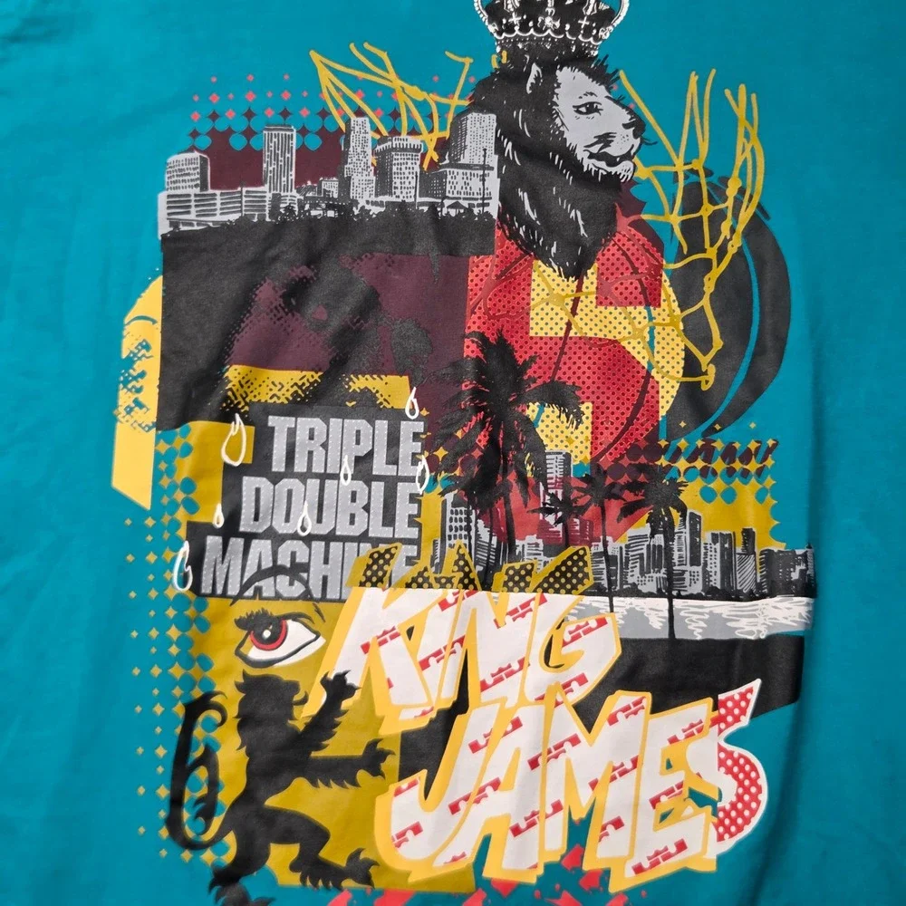 Nike LeBron James King James Triple Double Machine Teal Graphic T-Shirt Mens L
